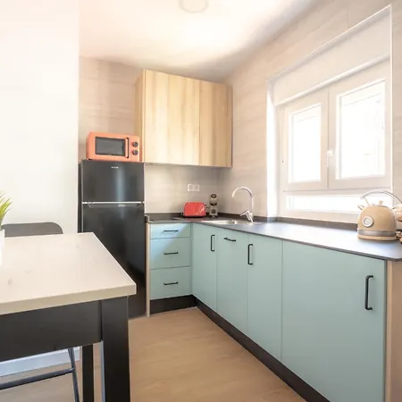 Apartamento Nuevo, Maquina Arcade, Patinetes Y Parking *