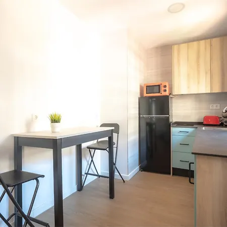 Apartamento Nuevo, Maquina Arcade, Patinetes Y Parking *