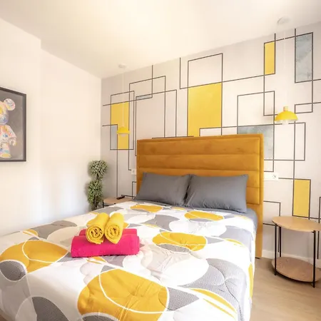 Apartamento Nuevo, Maquina Arcade, Patinetes Y Parking *